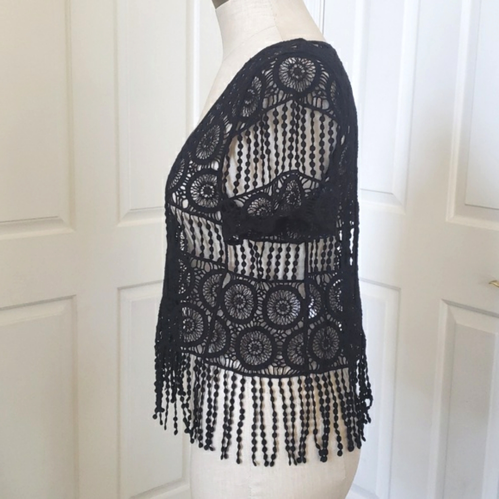 Anthropologie DULCIE Boho Sheer Crochet Top Black Cotton Fringe Hem Short Sleeve - Picture 5 of 16